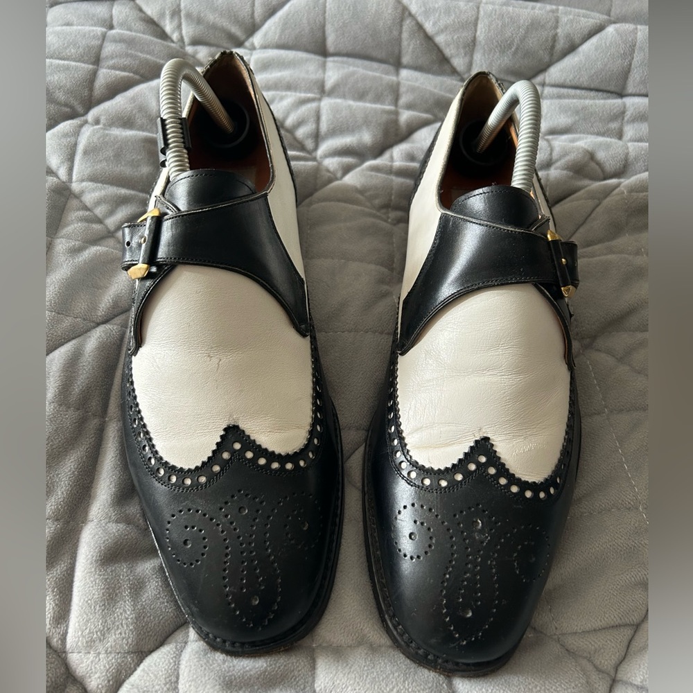 Men's Magnanni Spectator Shoes, size 9.5